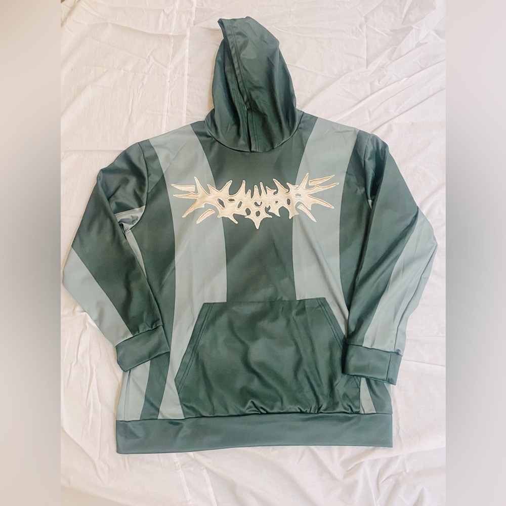 NWOT Graphic print stripe fully sublimated print lightweight Hooded sweatshirt